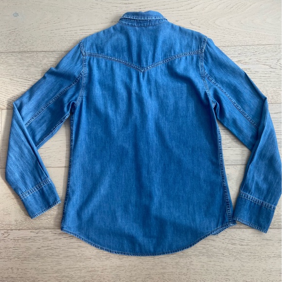 ARITZIA TALULA Denim Western Shirt Large Pearl Snap Cotton EUC - Picture 4 of 9